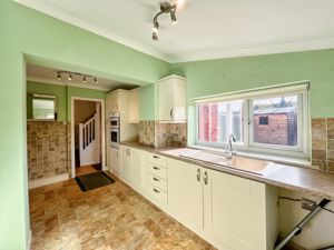 Photo 16- click for photo gallery